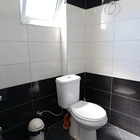 Ecuador Hotel Ksamil