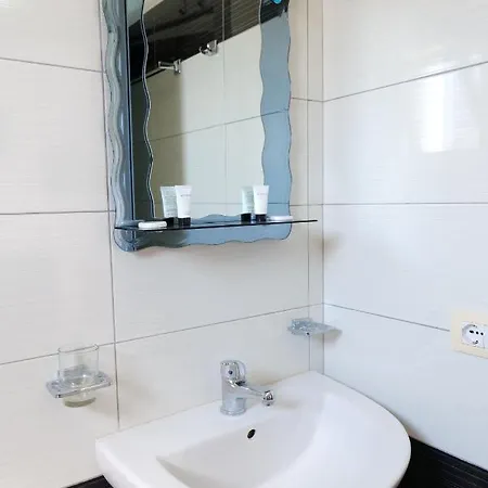 Ecuador Hotel 3*