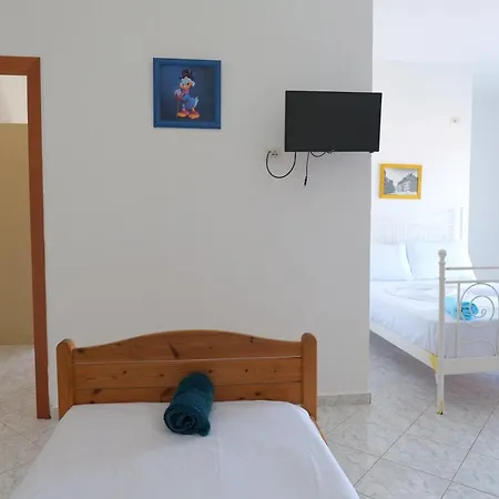 Ecuador Hotel Ksamil